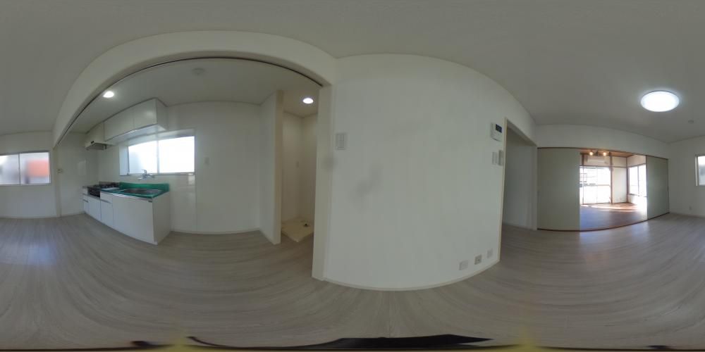 ���r���O