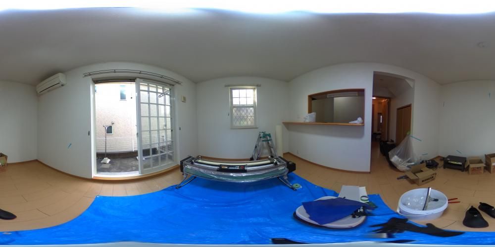 ���r���O