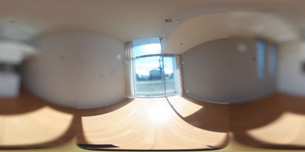 ���r���O