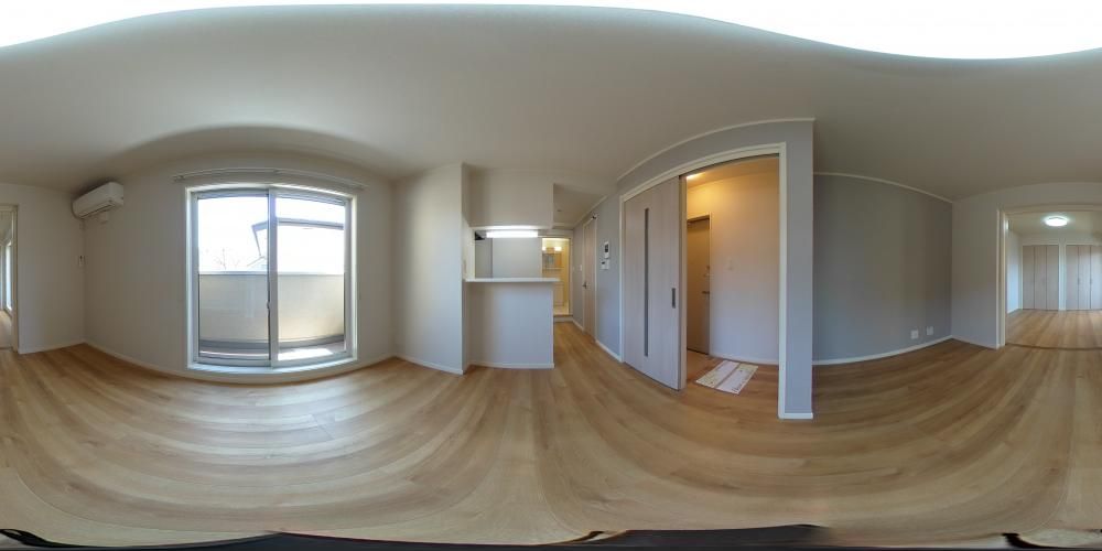 ���r���O