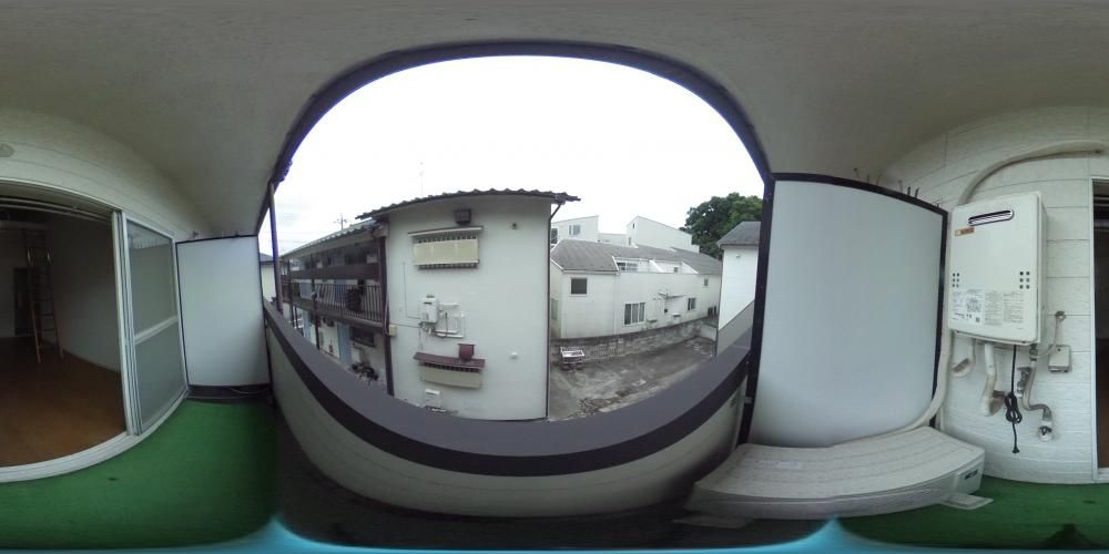 �o���R�j�[