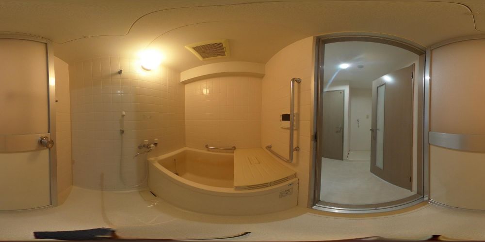 �o�X���[��