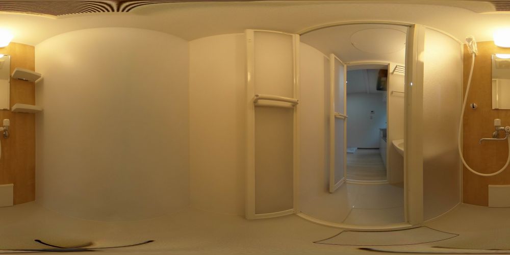 �o�X���[��