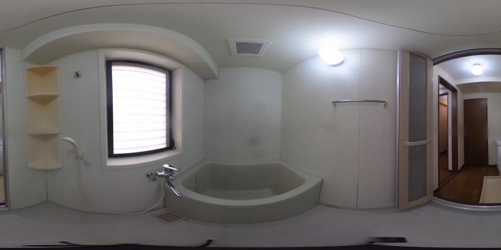 �o�X���[��