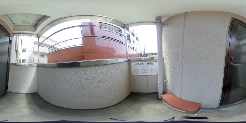 �o���R�j�[