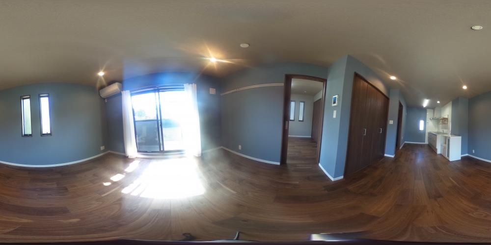 ���r���O