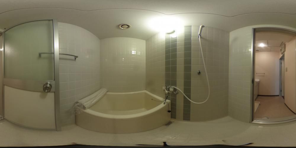 �o�X���[��