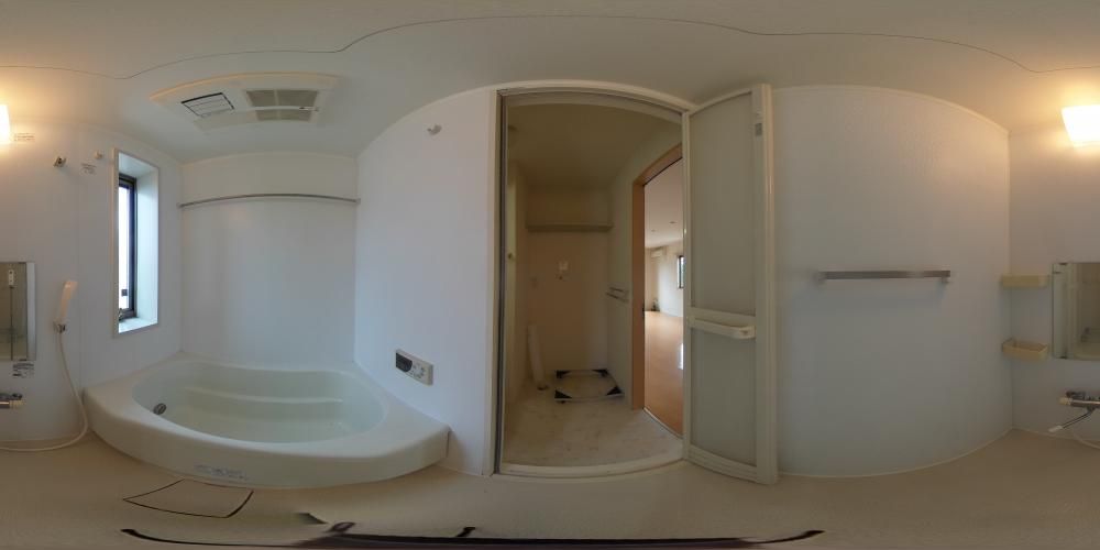 �o�X���[��