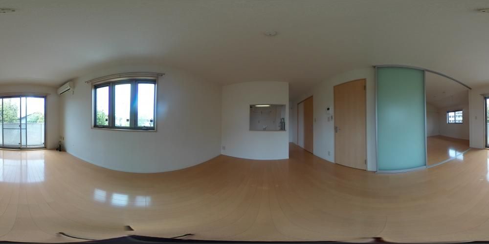 ���r���O