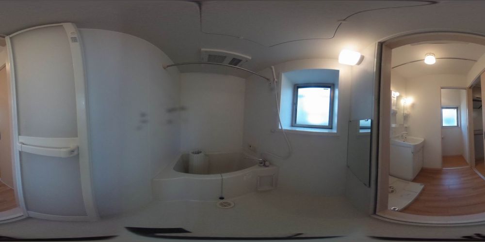 �o�X���[��