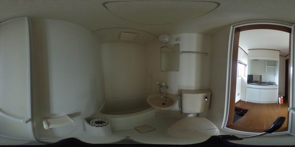 �o�X���[��