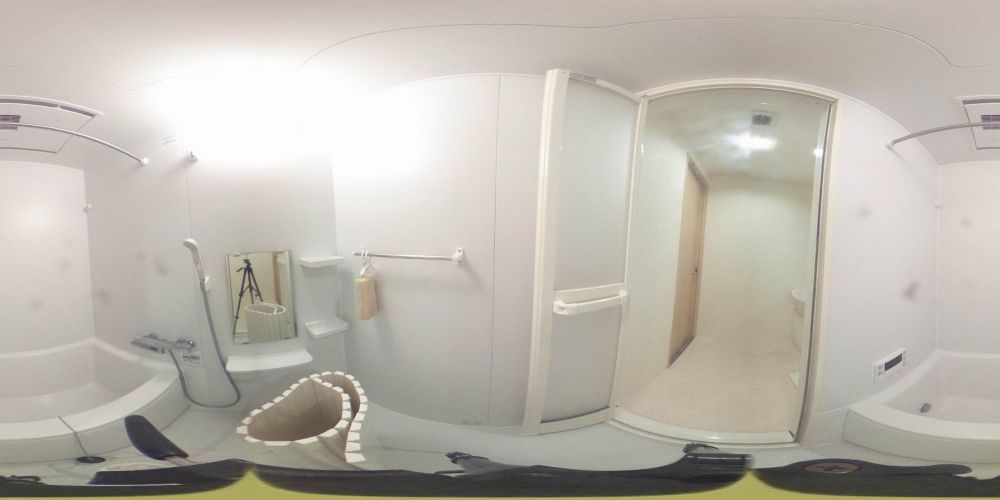 �o�X���[��