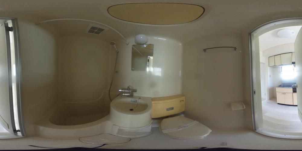 �o�X���[��