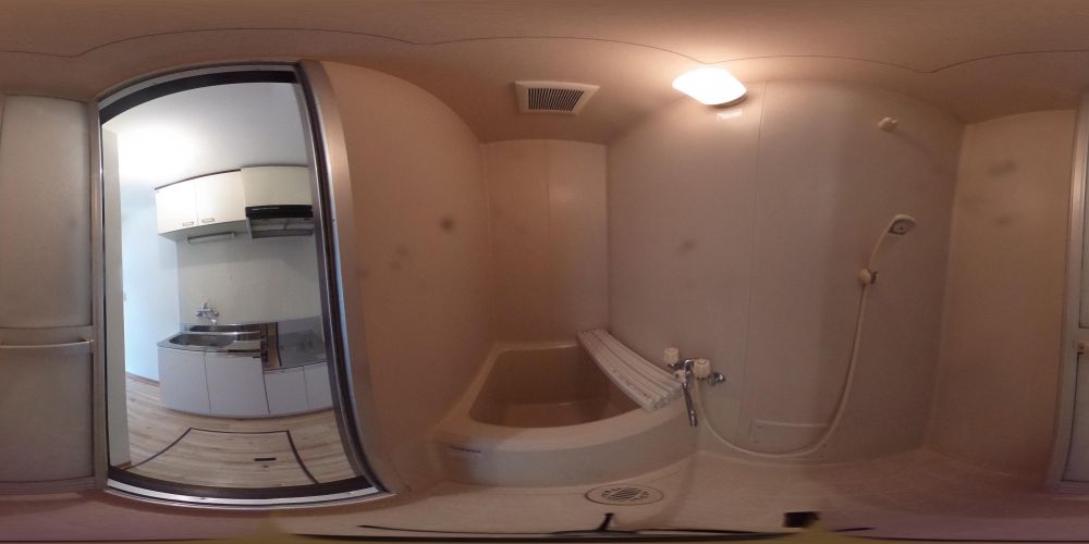 �o�X���[��