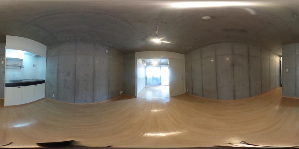 ���r���O