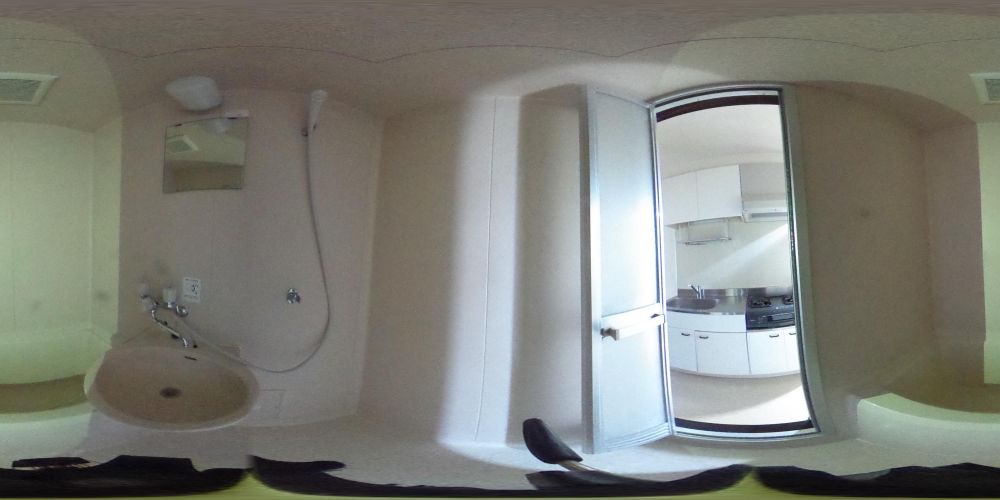 �o�X���[��