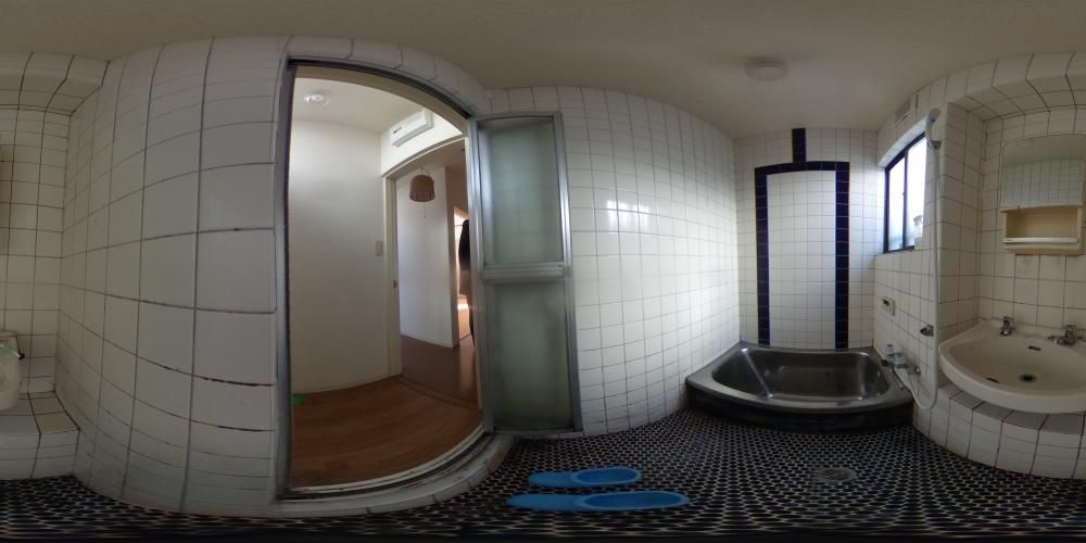 �o�X���[��