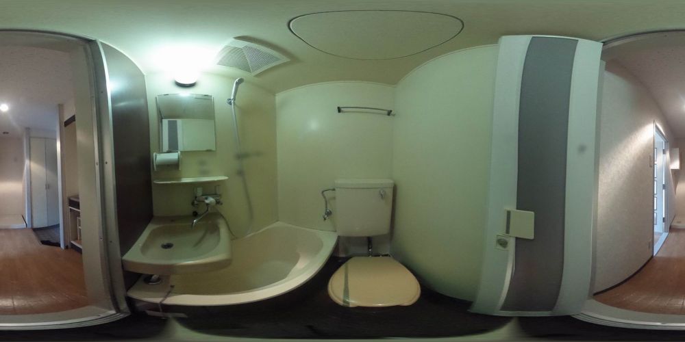 �o�X���[��